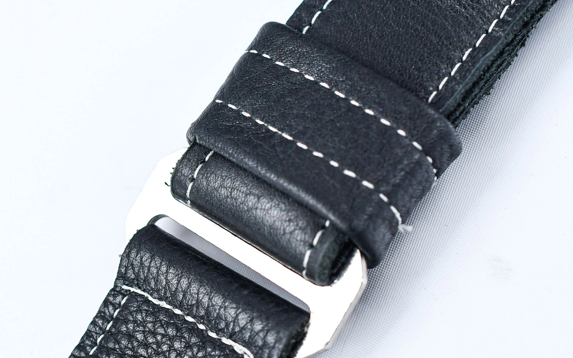 Levy's M29 Ergonomic Bass Strap Black - Image 2