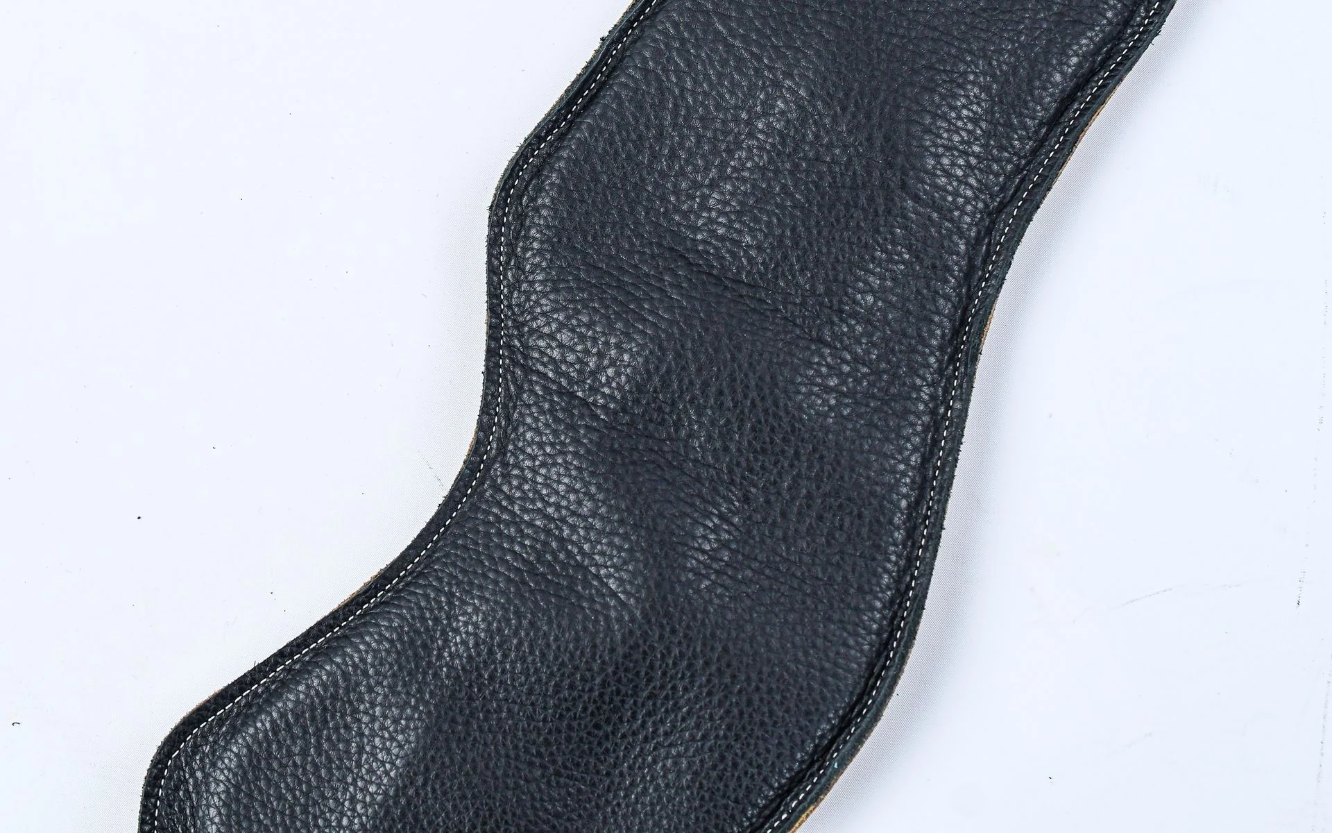 Levy's M29 Ergonomic Bass Strap Black - Image 3