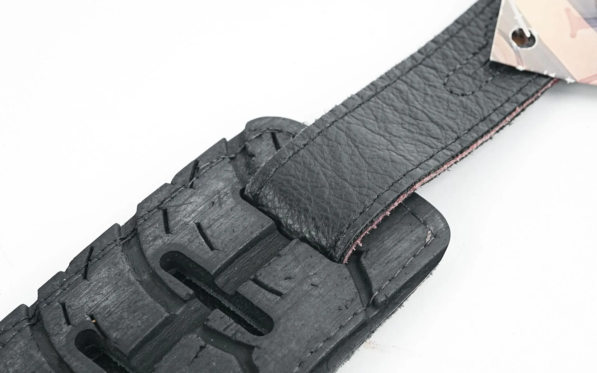 Levy's Strap Car Tire M26TR - Image 2