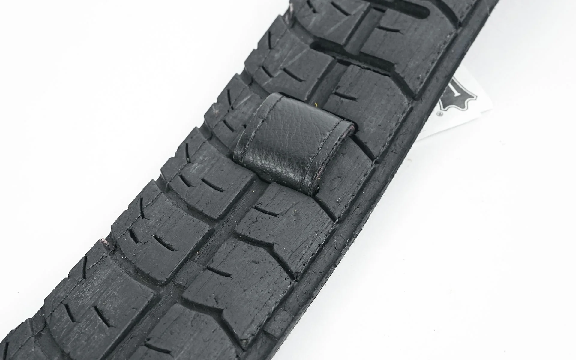 Levy's Strap Car Tire M26TR - Image 3