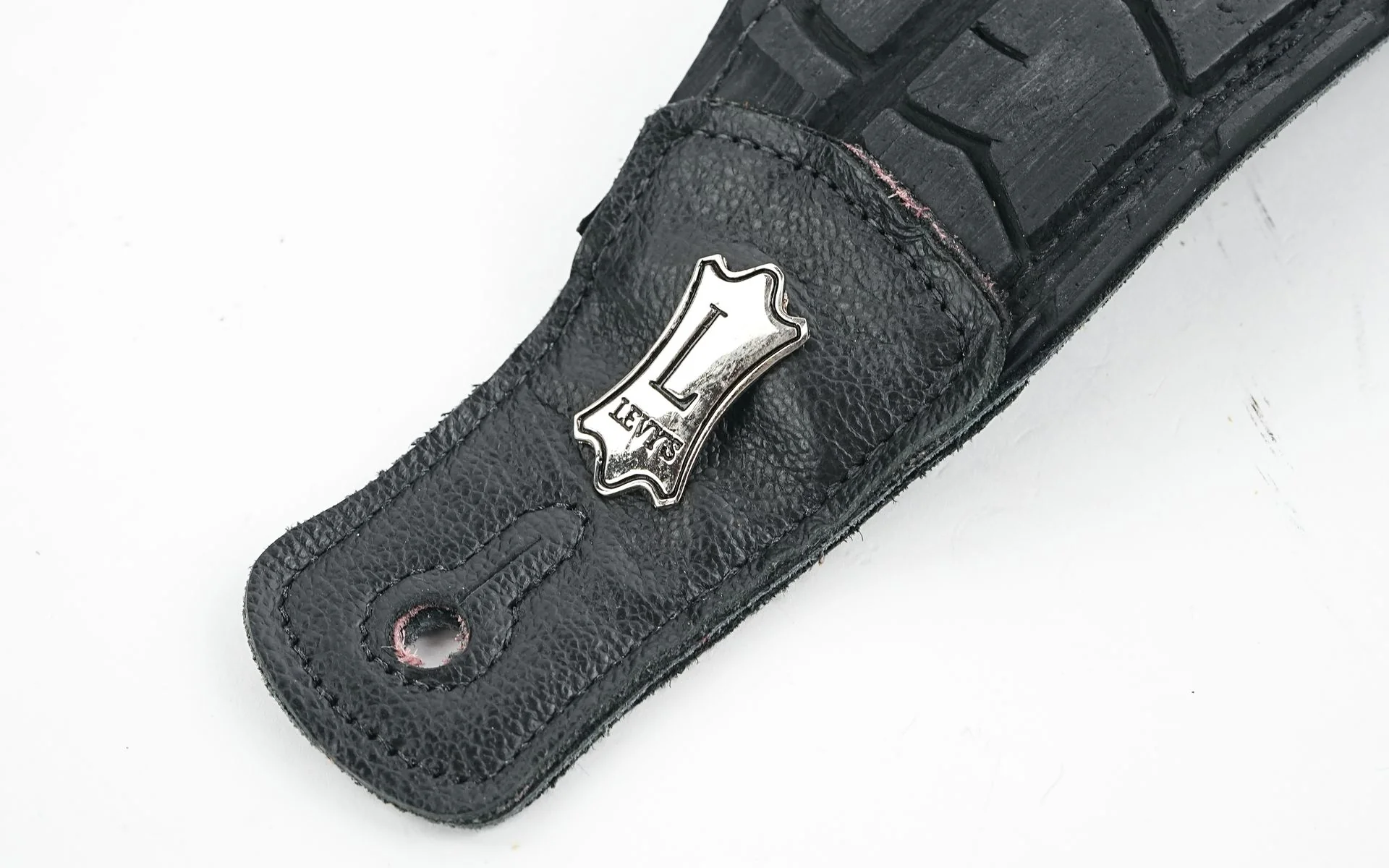 Levy's Strap Car Tire M26TR - Image 4