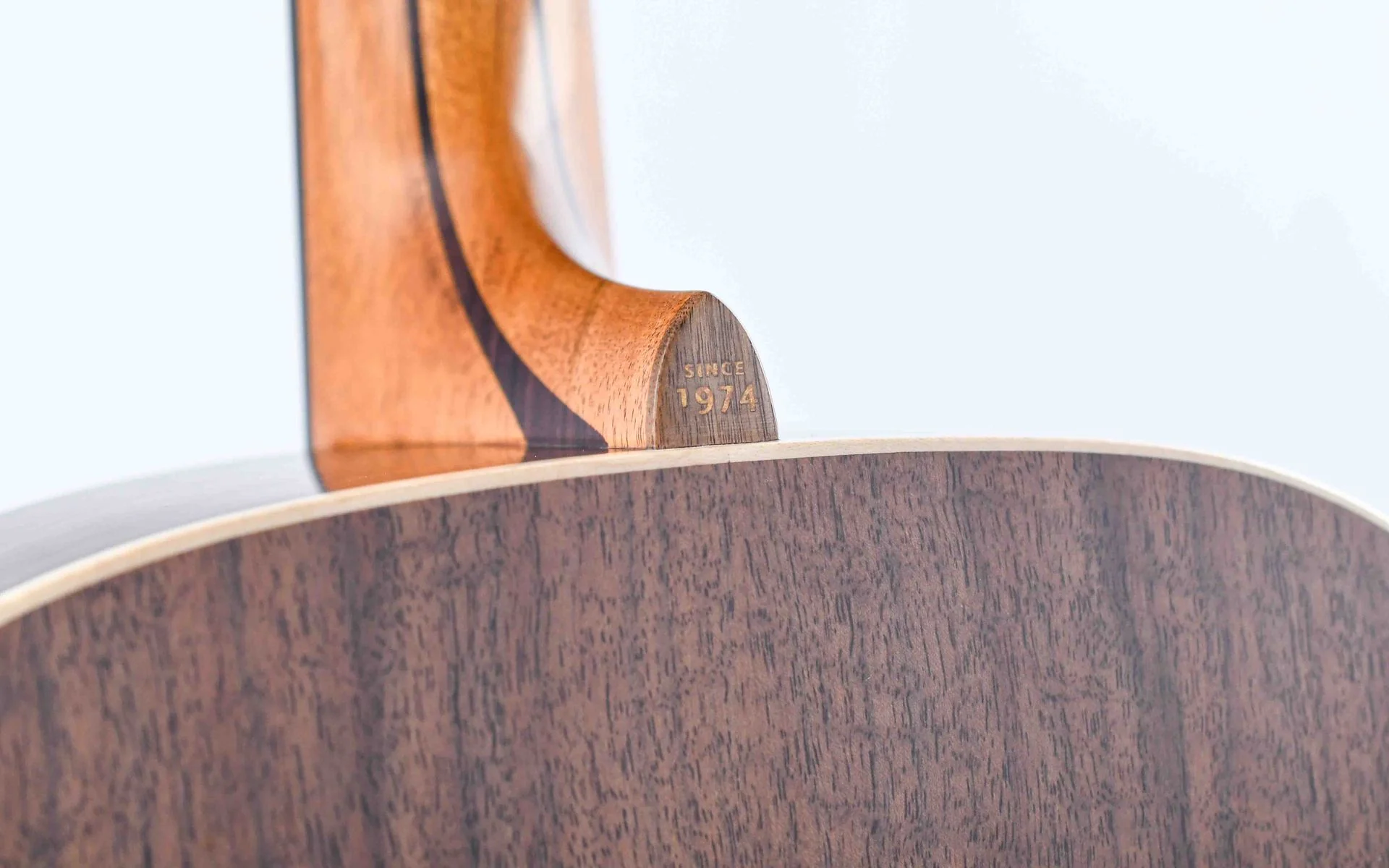 Lowden 50th Anniversary O21 Walnut Sitka Spruce - Image 12