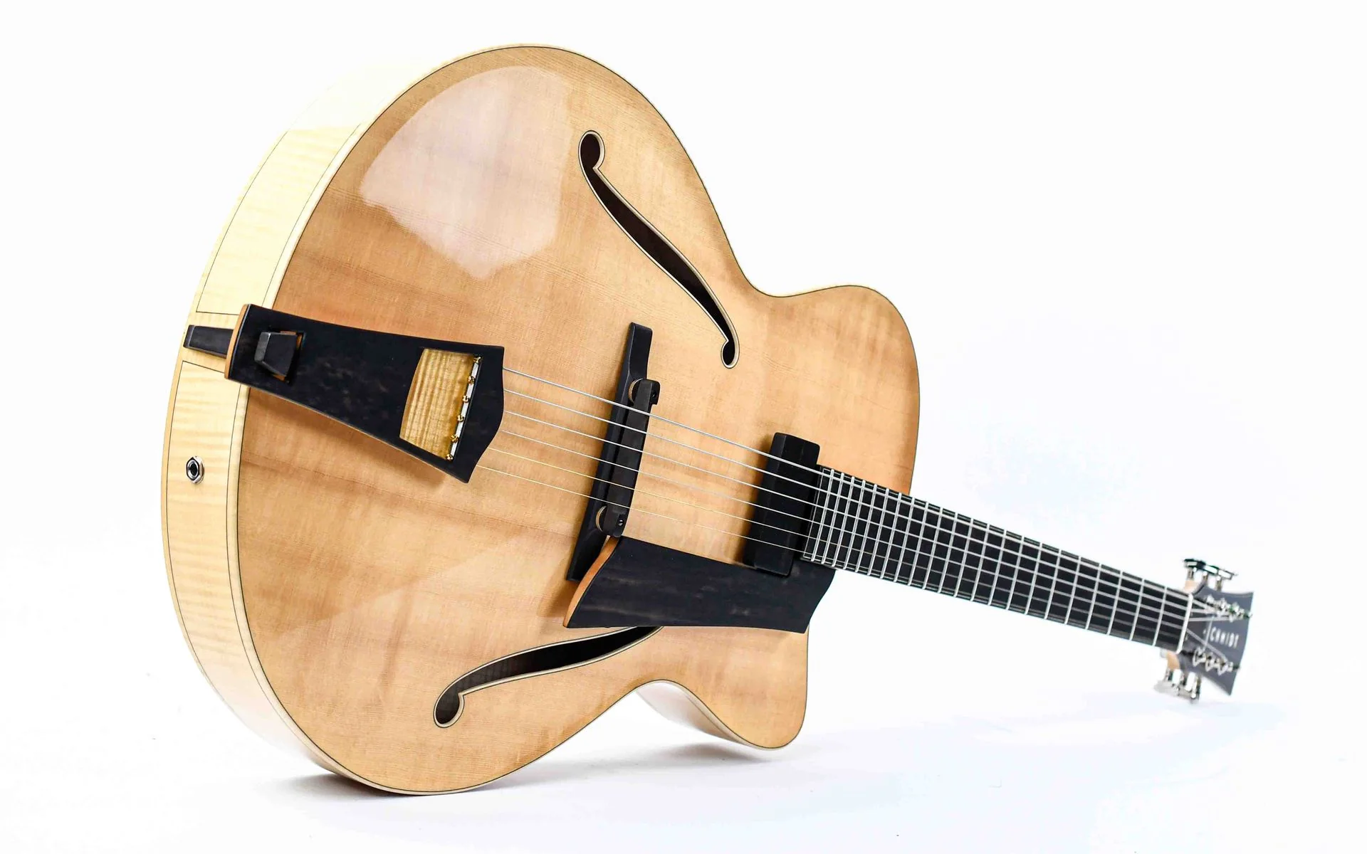 Lukas Schmidt Model 16.5 Archtop Natural - Image 16