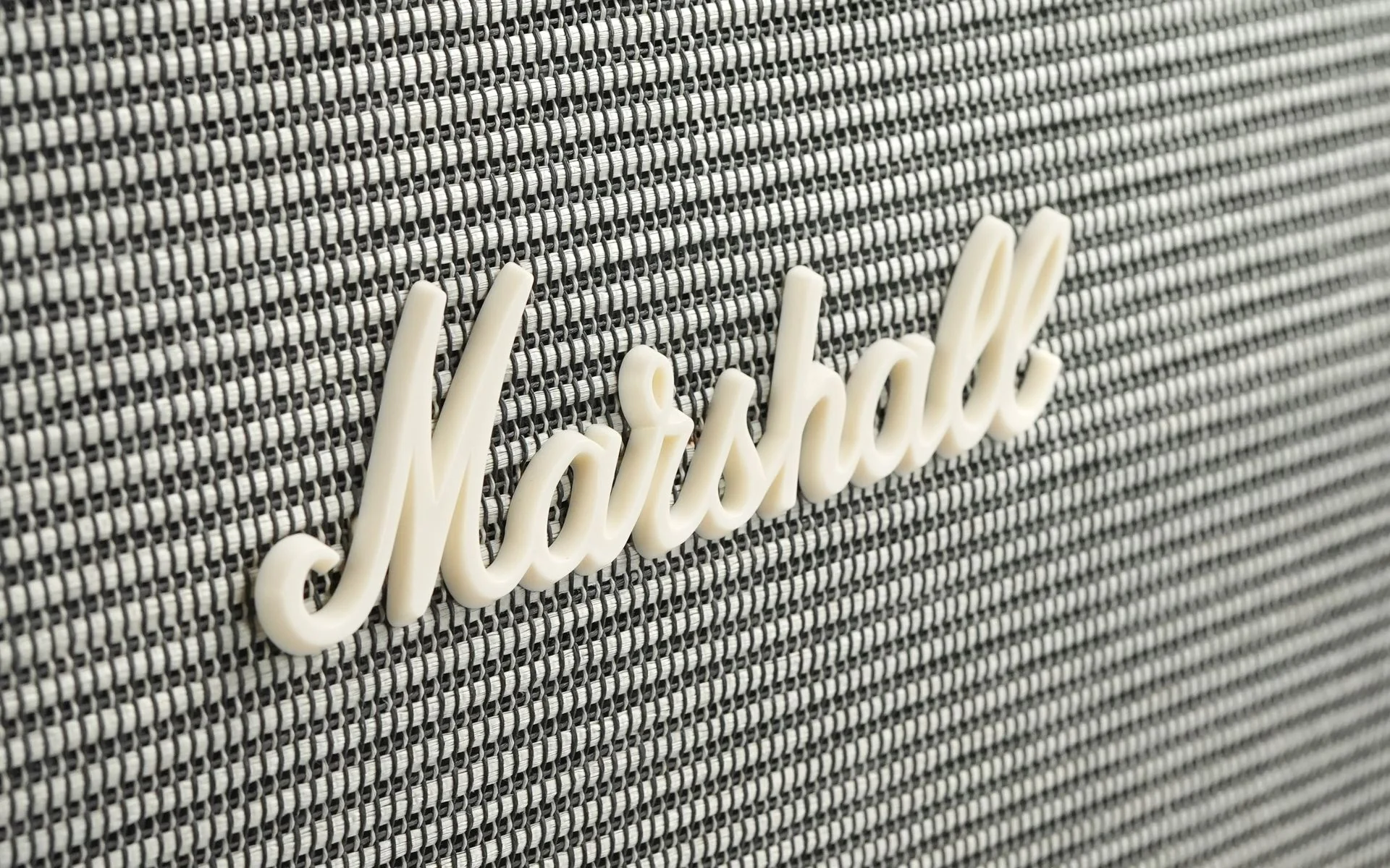 Marshall ORI212 Origin 2x12 Angled Speaker Cabinet - Image 4