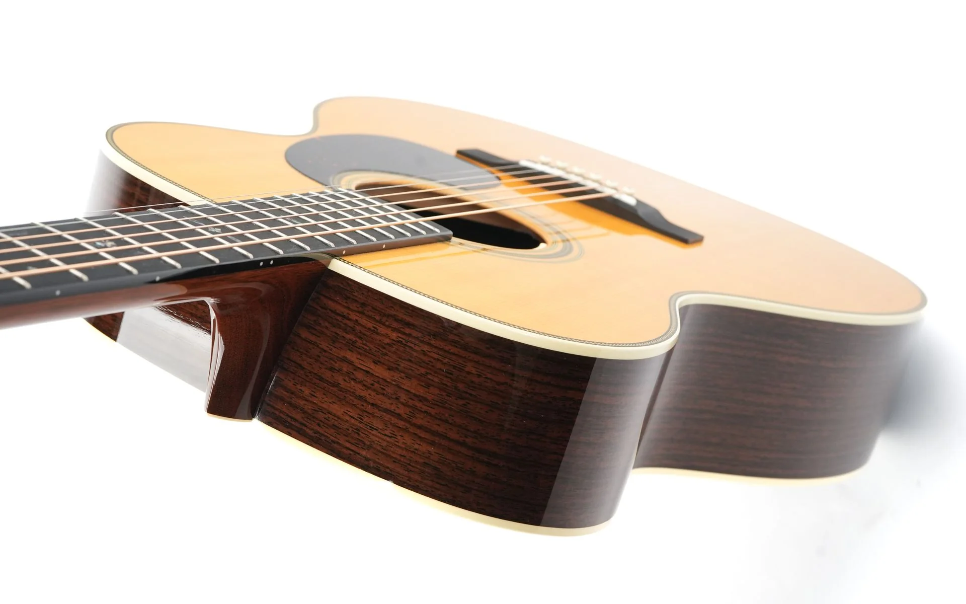 Martin 000-EC 30th Anniversary 2025 - Image 10