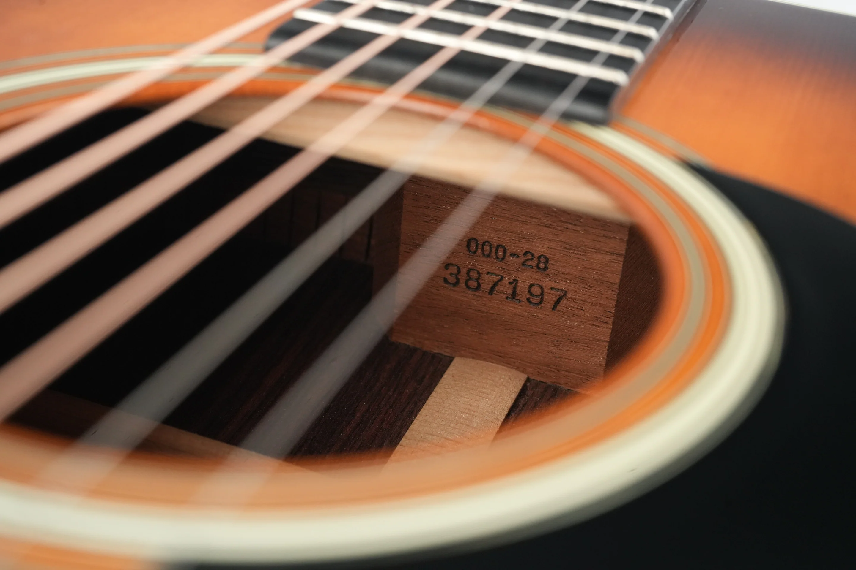 Martin 00028 Shade Top Sunburst 1976 - Image 11