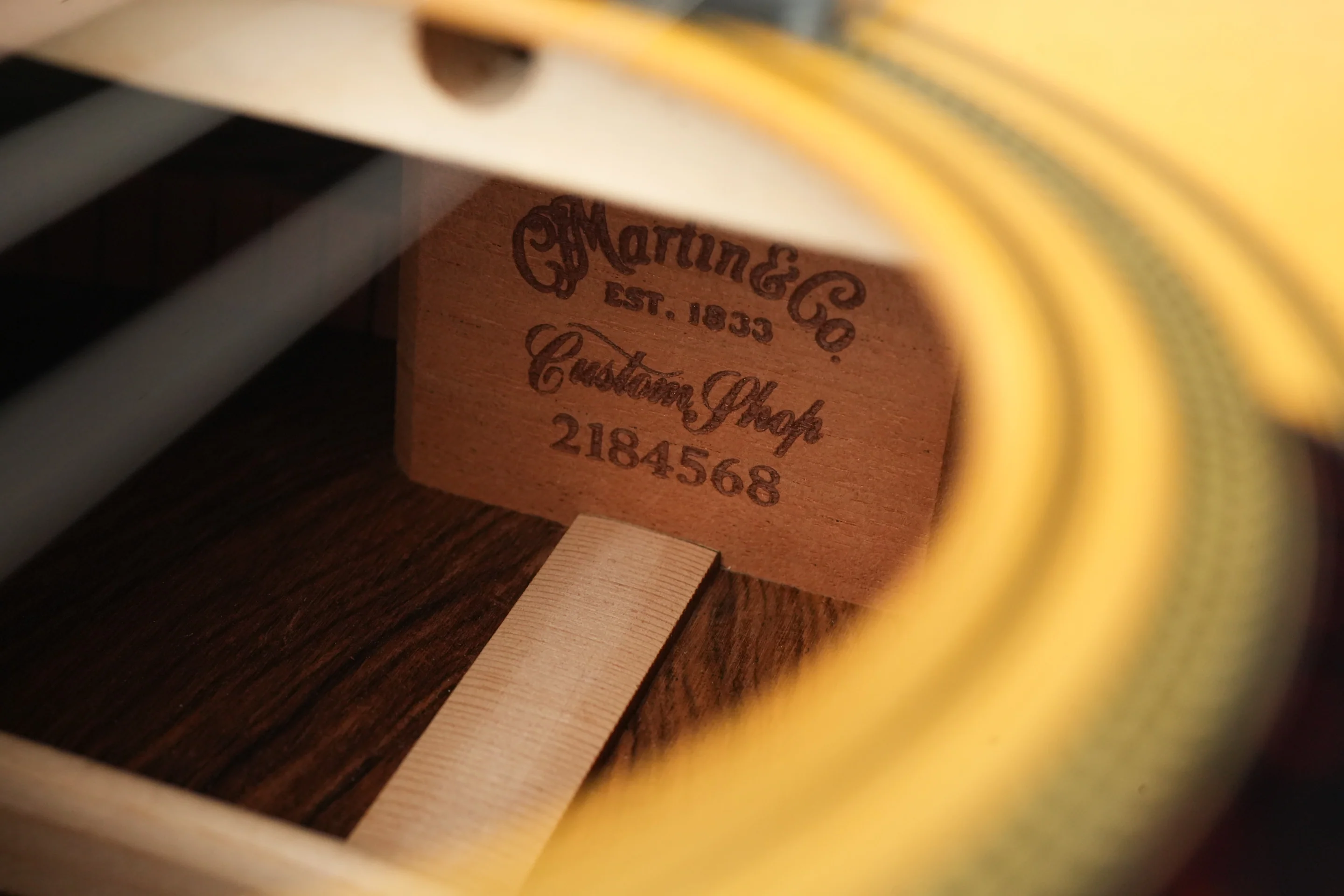 Martin Custom Shop 00028 Cocobolo Adirondack Spruce 2018 - Image 11