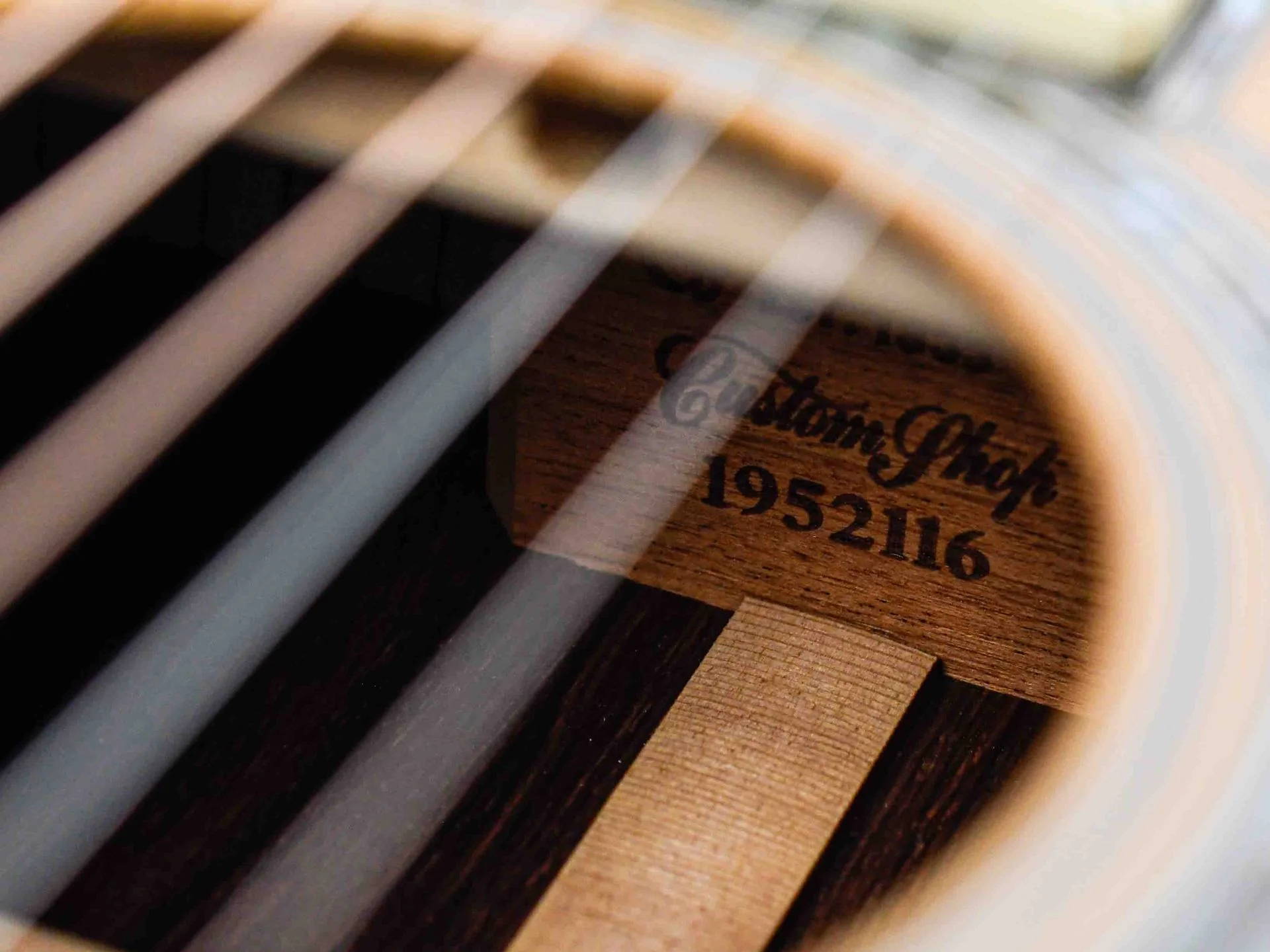 Martin Custom Shop 0042 Guatemalan Rosewood Torrefied Adirondack 2015 - Image 11