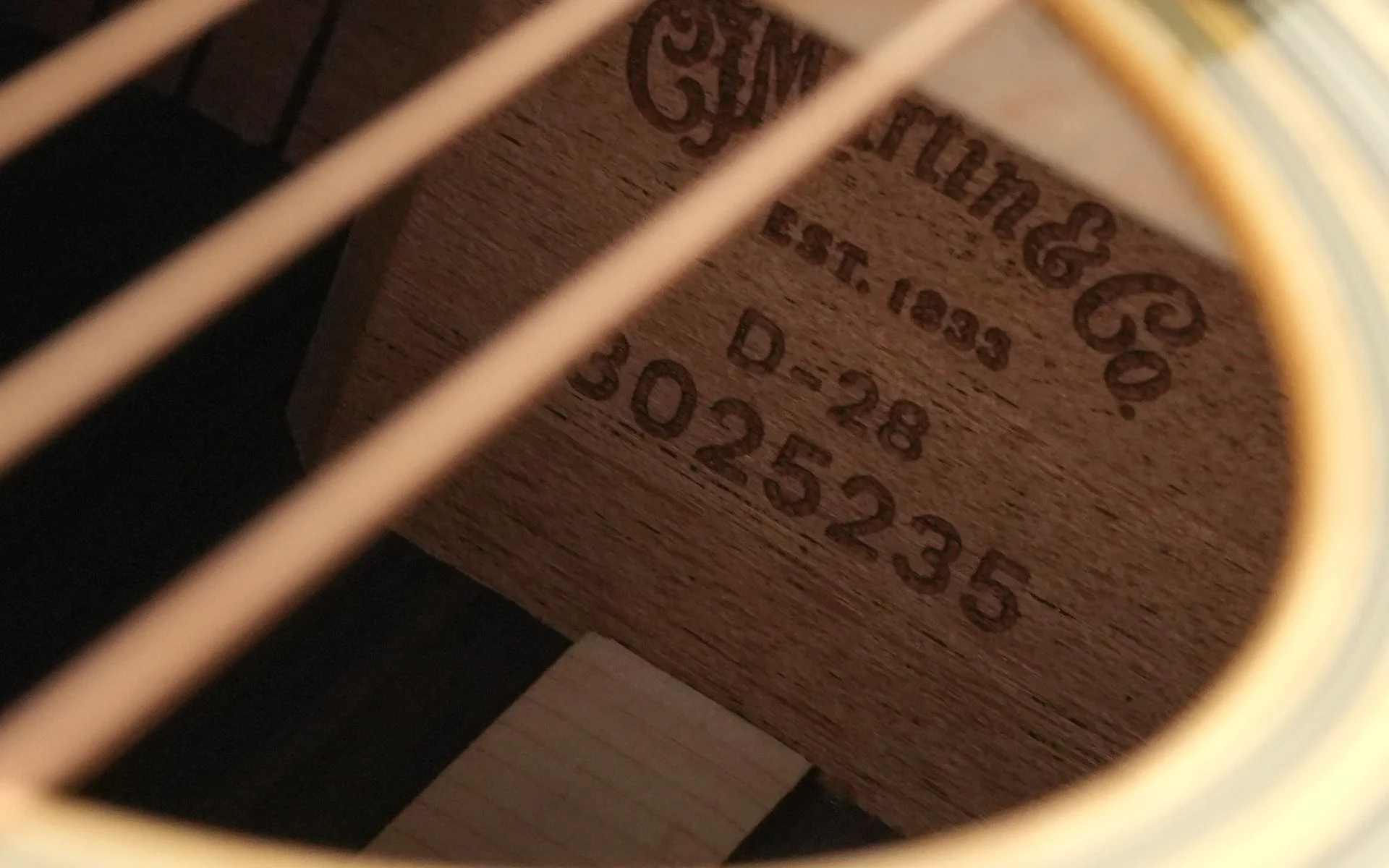 Martin D28L Standard Refresh Natural Lefty - Image 11