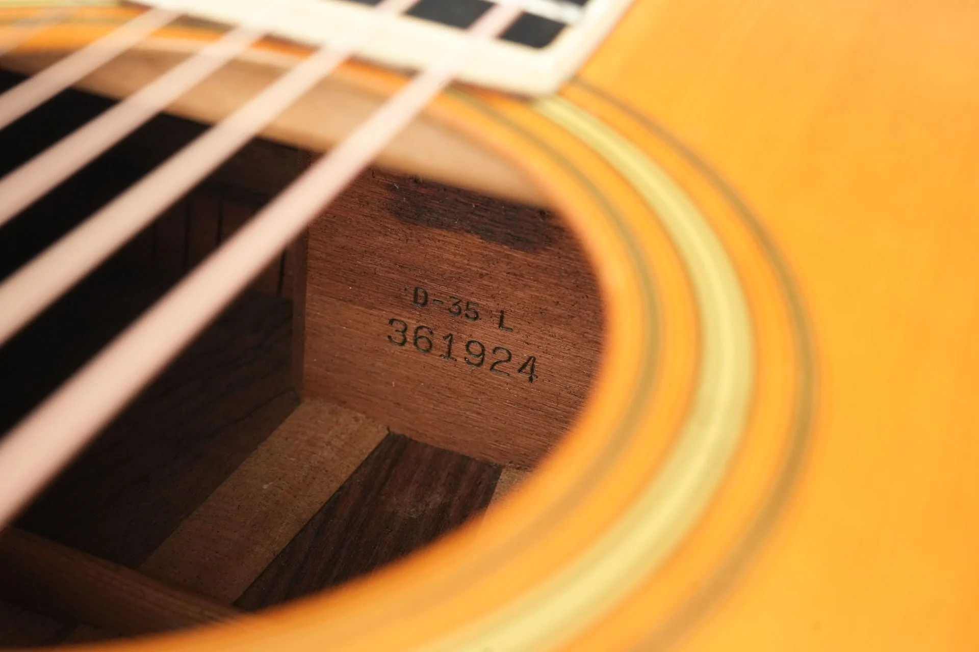 Martin D35 Lefty 1975 - Image 11