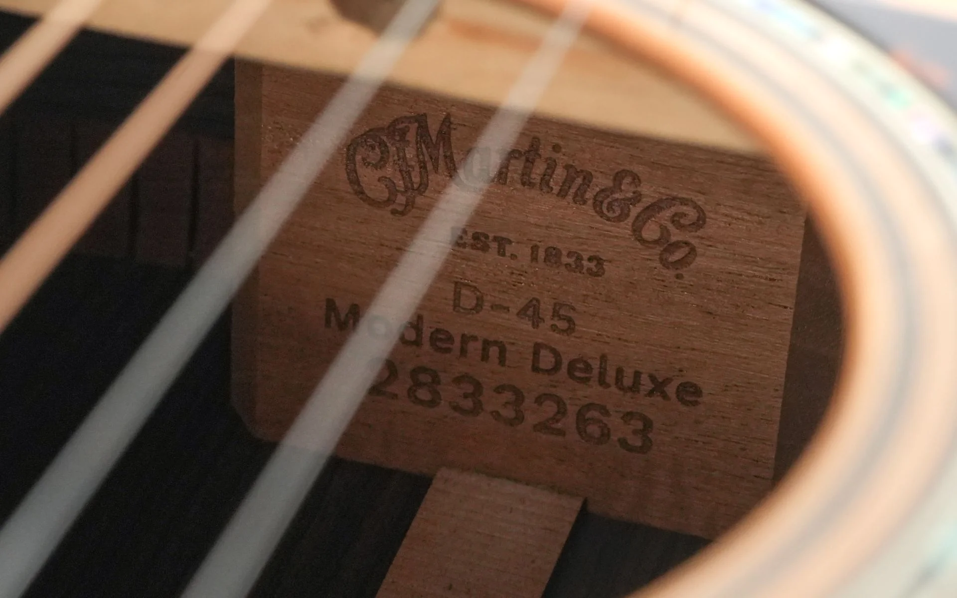 Martin D45 Modern Deluxe 2024 - Image 12
