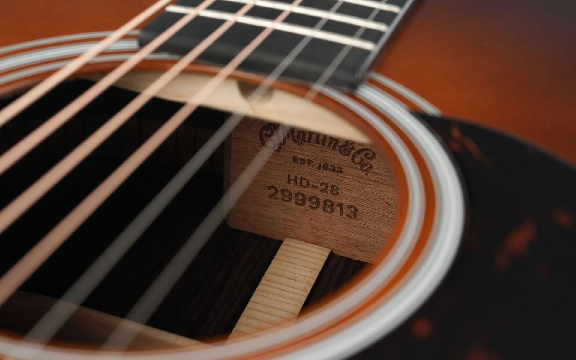 Martin HD28 Standard Refresh Ambertone - Image 11