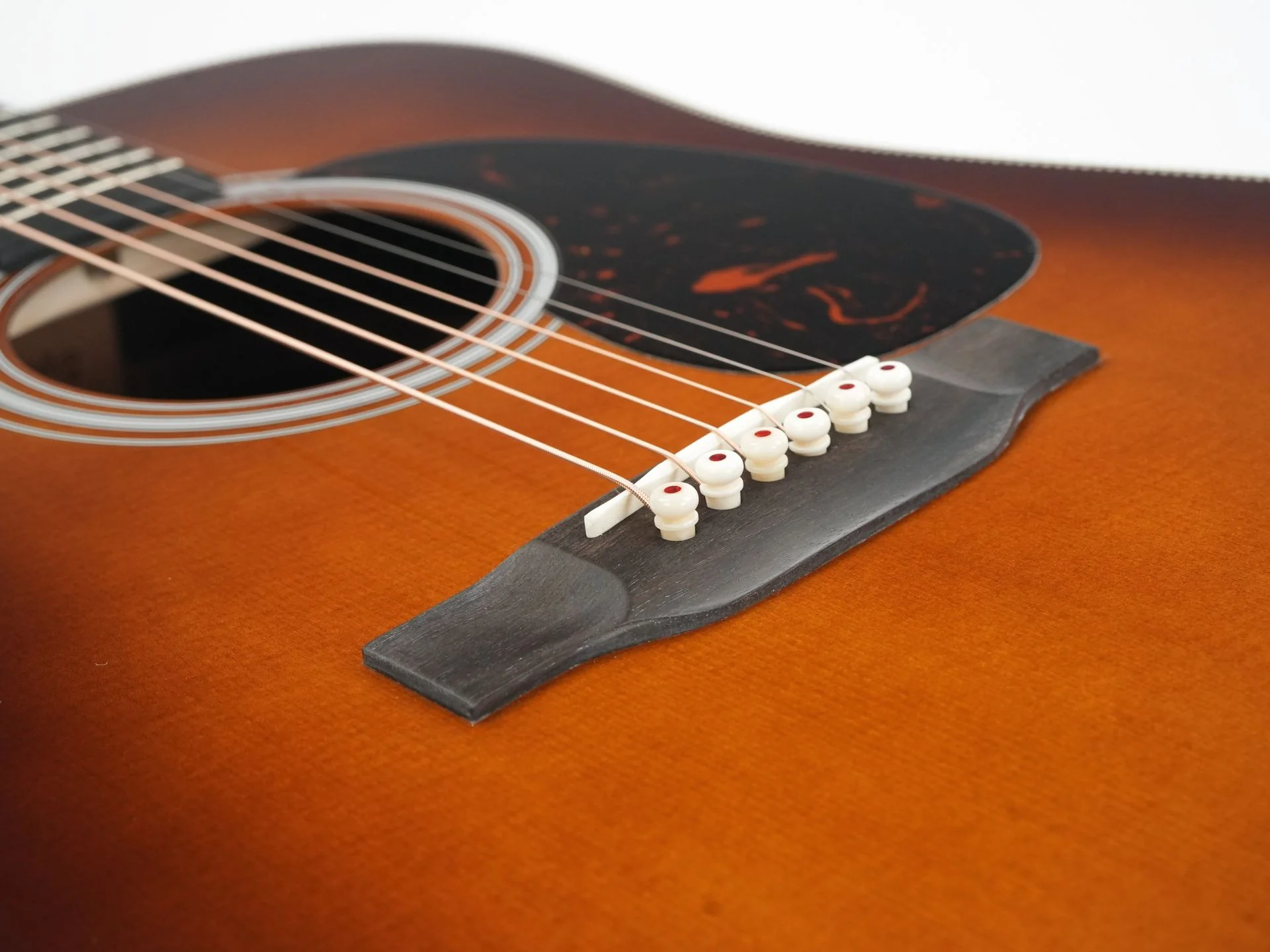 Martin HD28 Standard Refresh Ambertone - Image 7