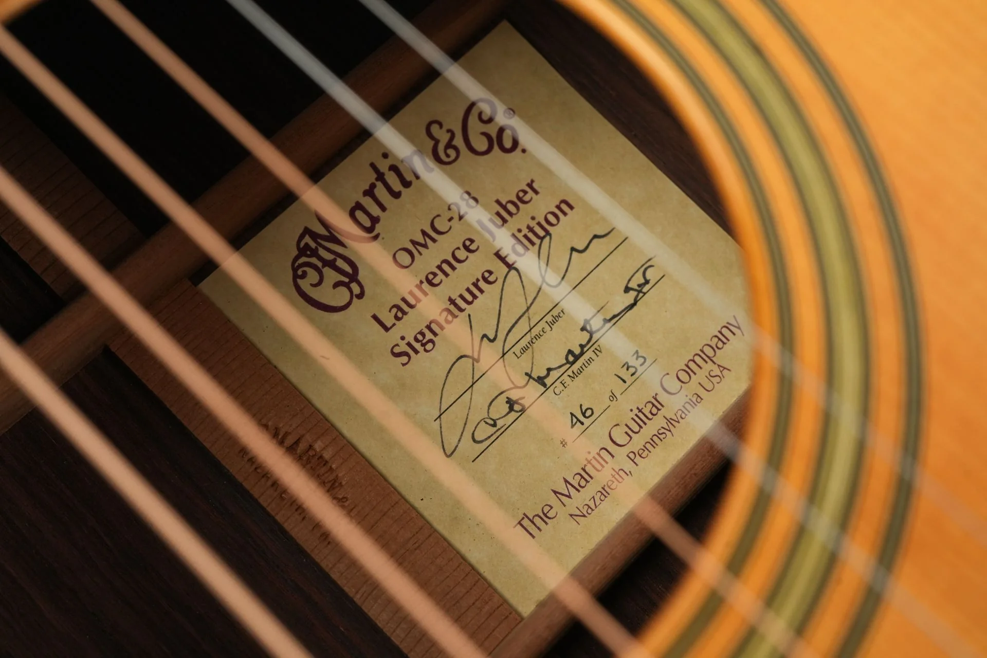 Martin OMC28 Laurence Juber 2004 - Image 11