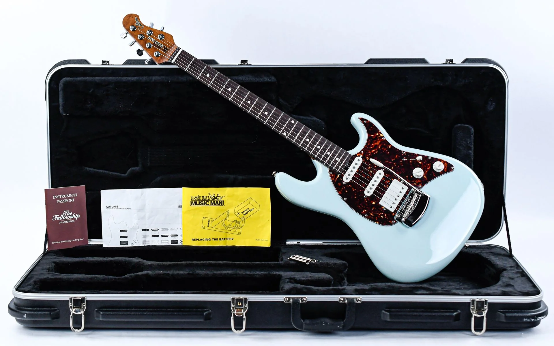 Music Man Cutlass RS HSS Powder Blue 2021 - Image 3