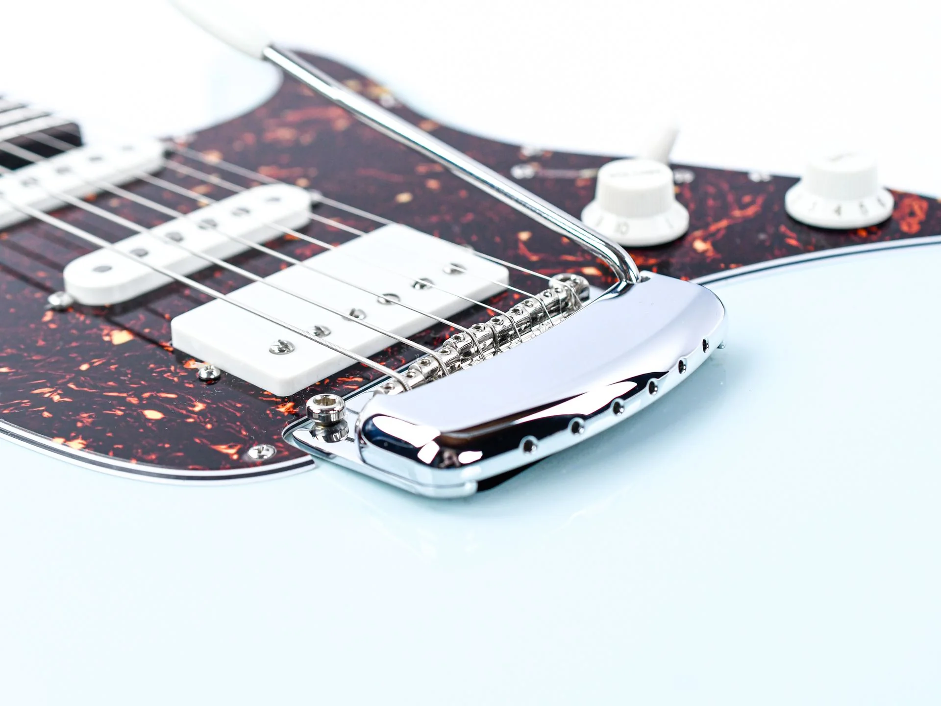 Music Man Cutlass RS HSS Powder Blue 2021 - Image 7