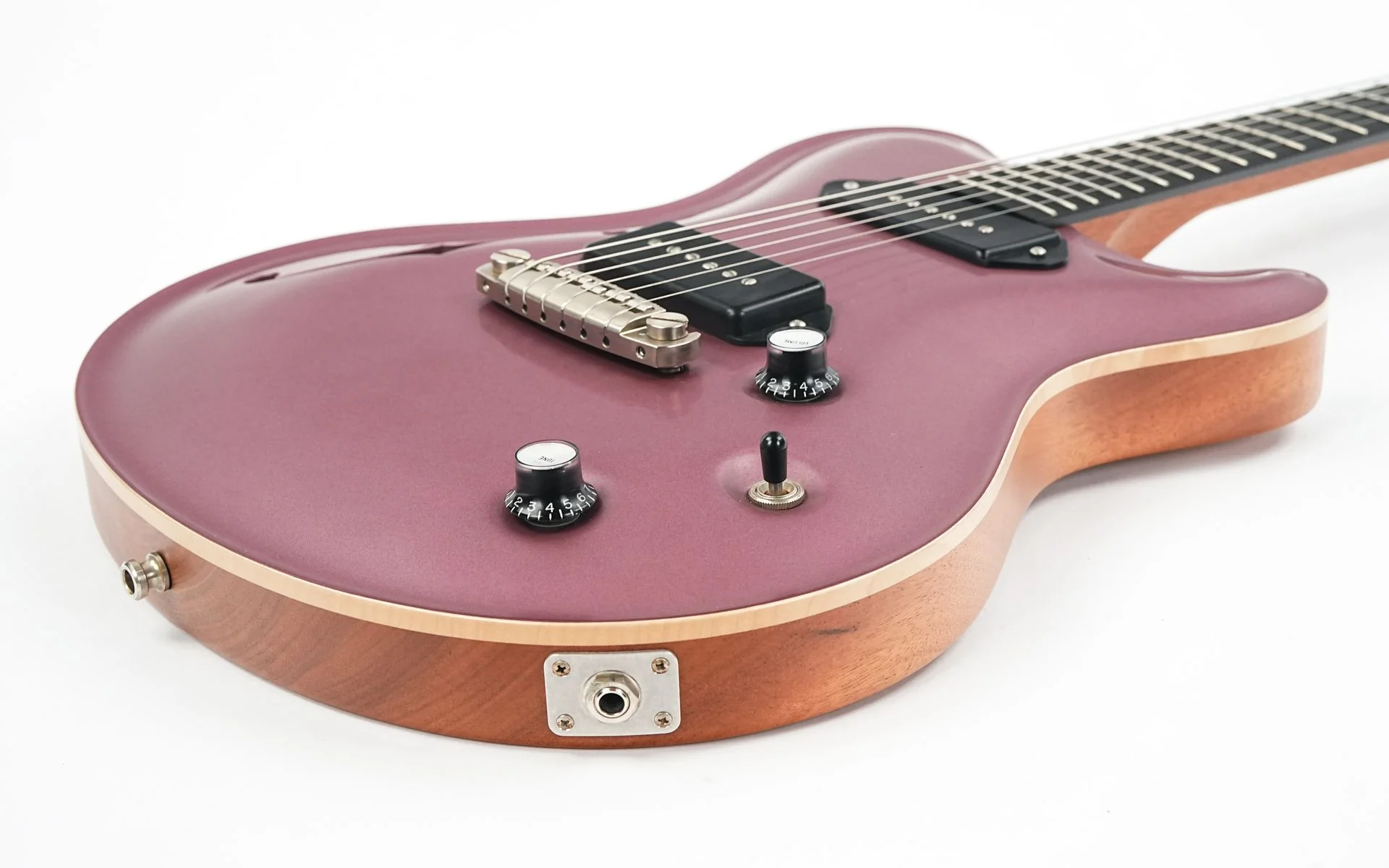 Nik Huber Dolphin II Burgundy Mist 2023 - Image 12