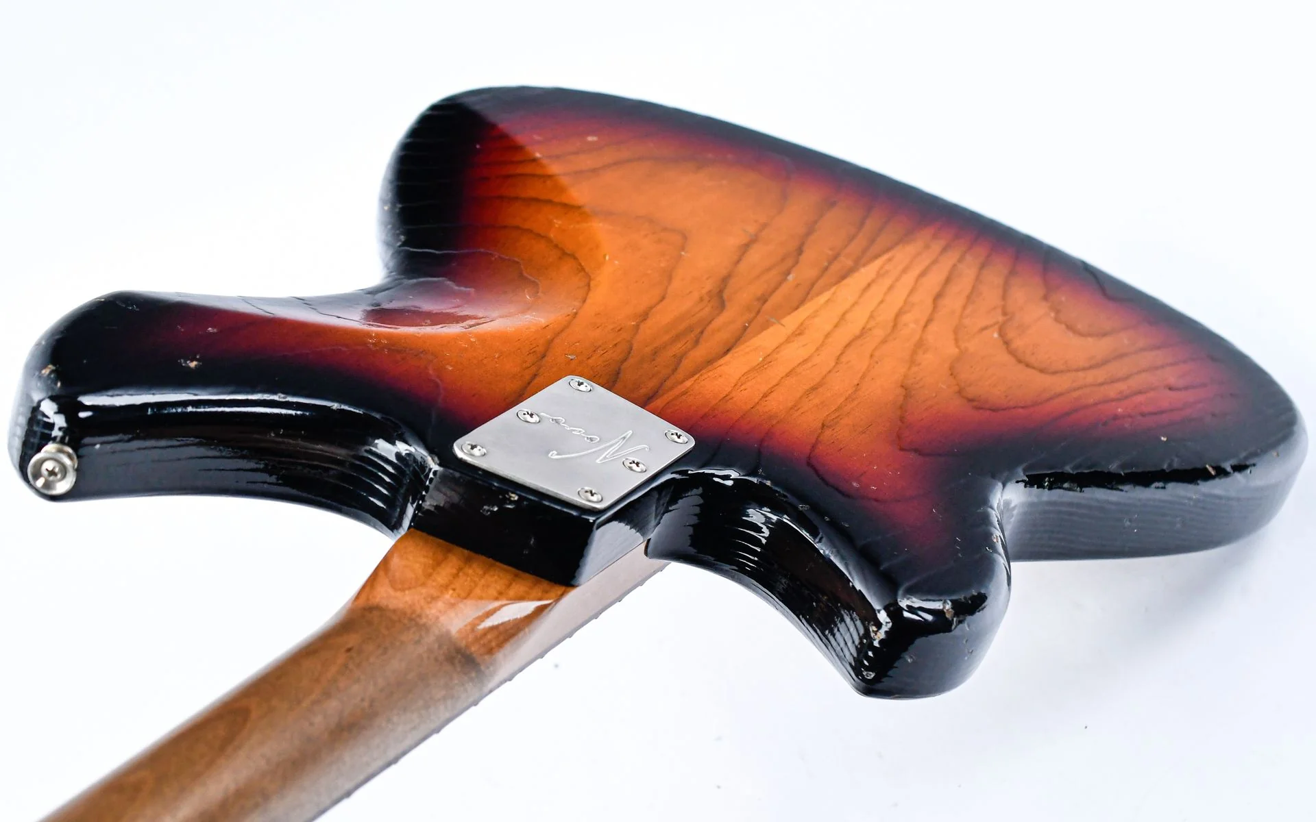 Novo Ivorus Bass 3 Tone Burst Light Aged - Image 9