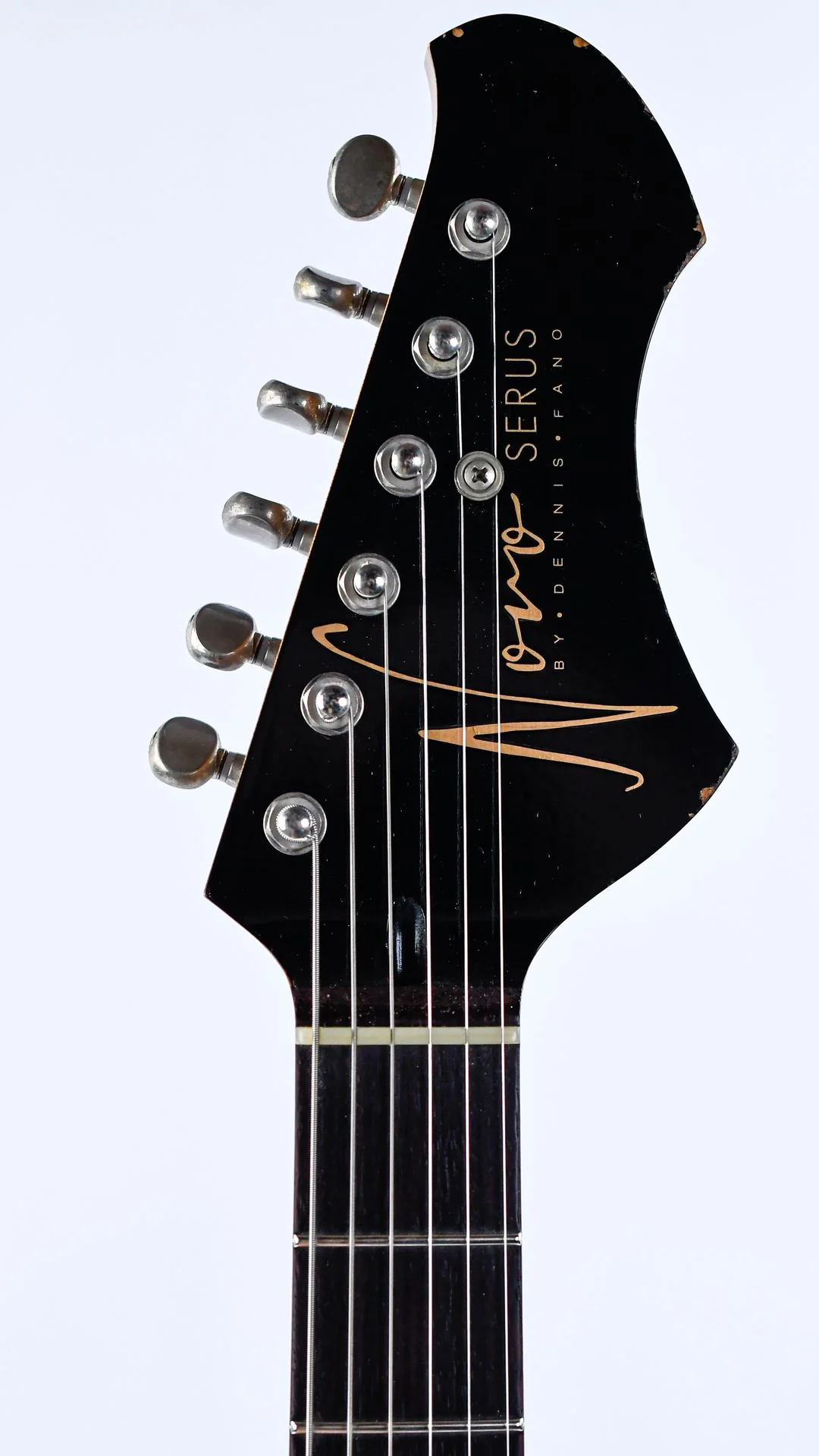 Novo Serus J Faded Sparkling Burgundy - Image 2