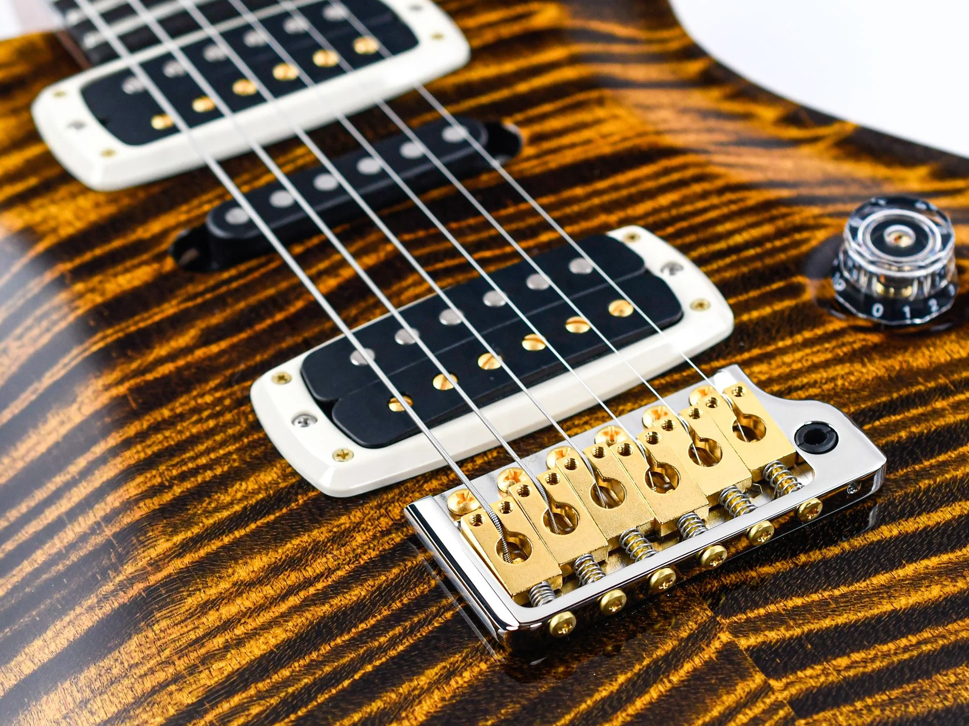 PRS Wood Library Modern Eagle V Yellow Tiger 10 Top - Image 7