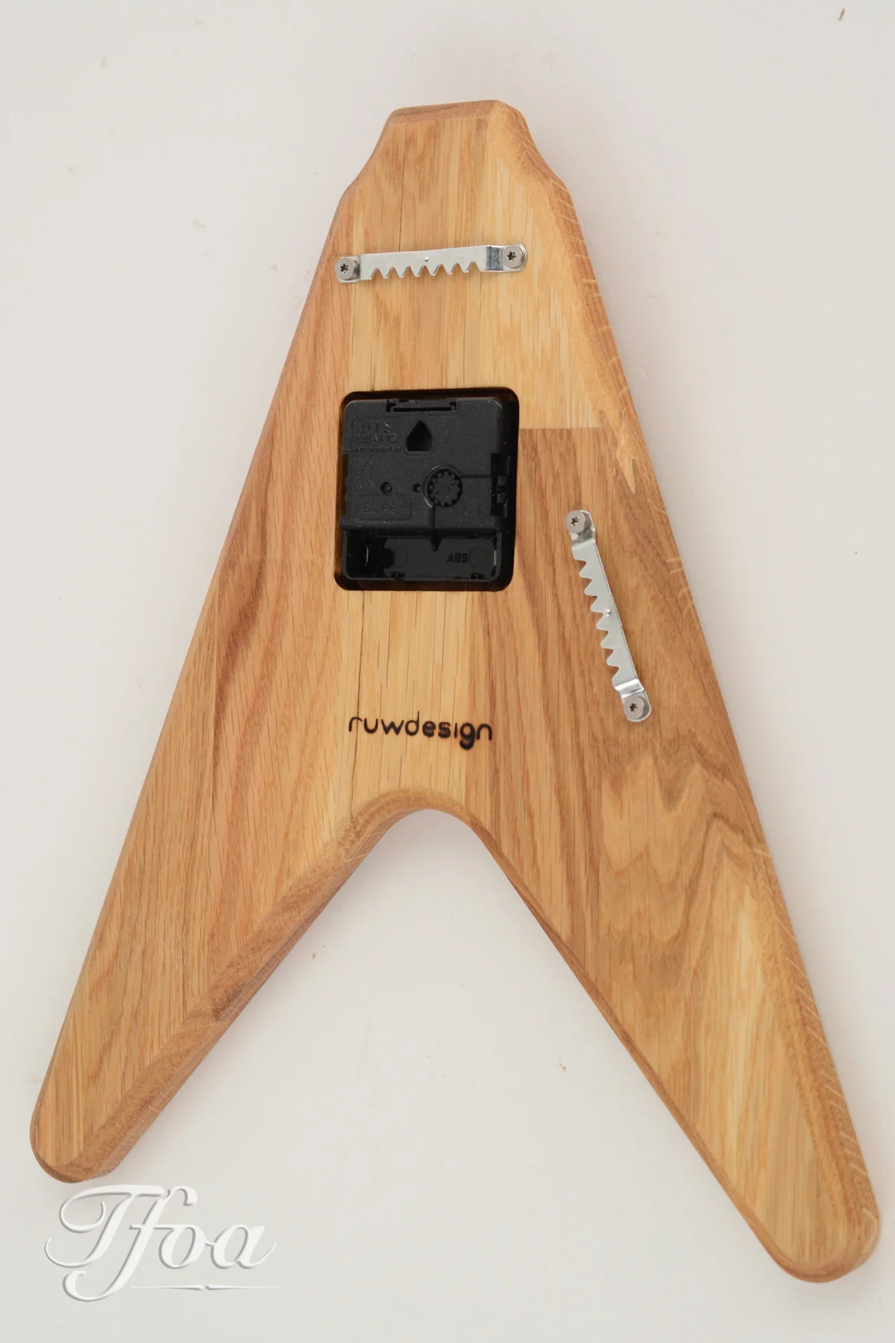 Ruwdesign Guitar Clock The V - Image 3