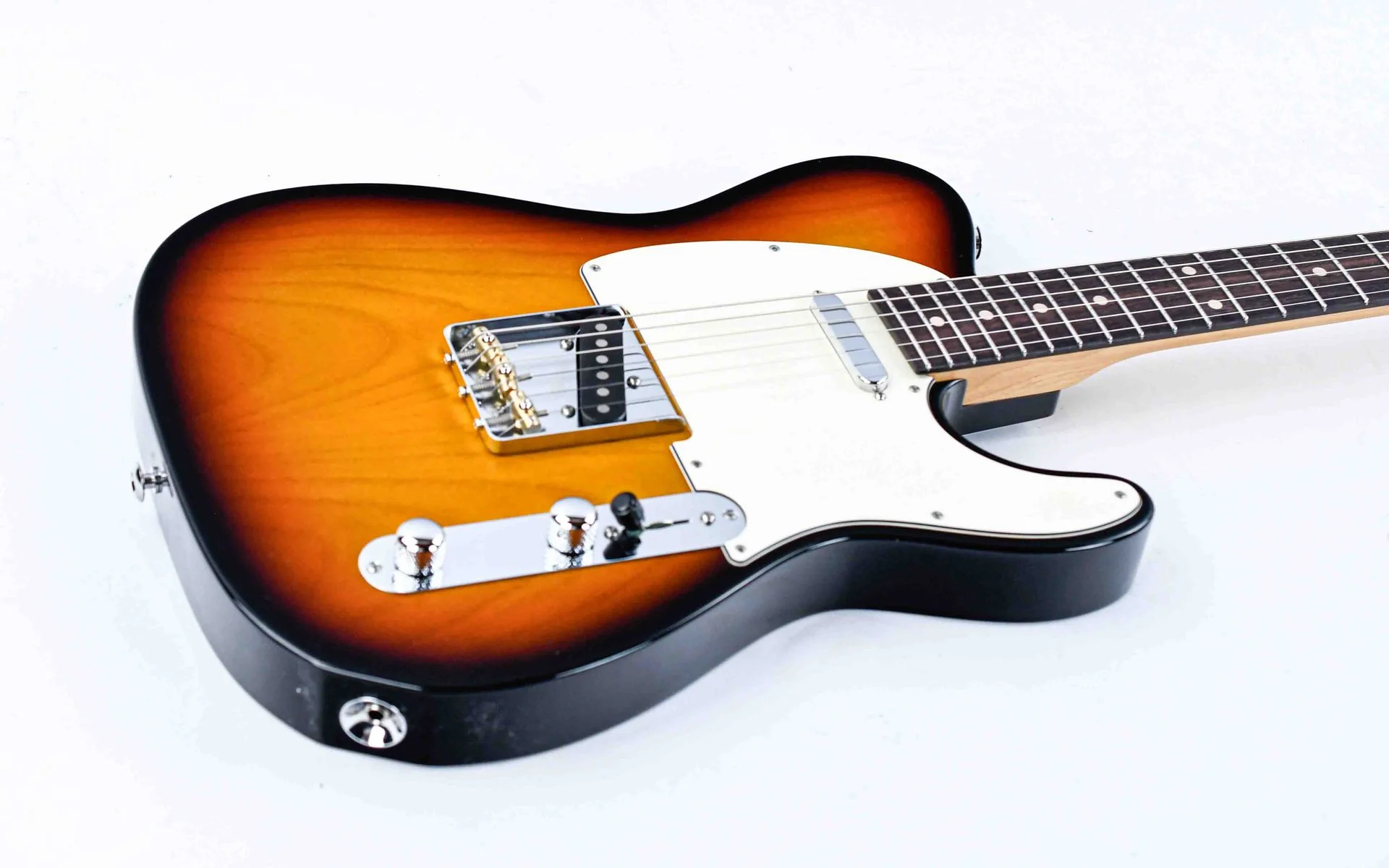 Suhr Classic T Antique 3 Tone Sunburst - Image 11