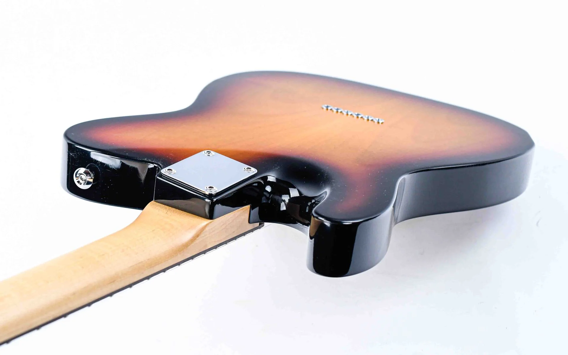 Suhr Classic T Antique 3 Tone Sunburst - Image 9