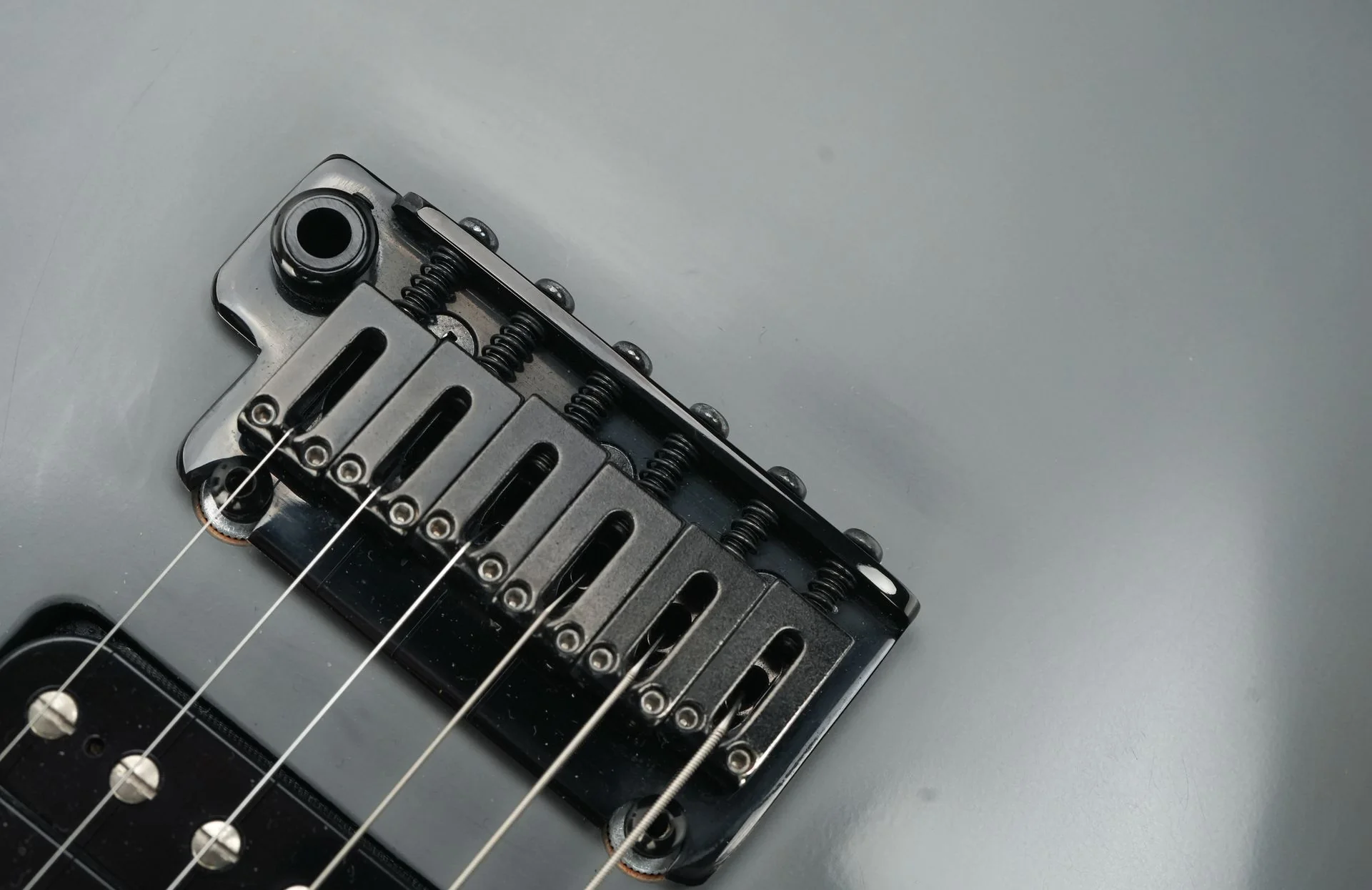 Suhr Modern Terra Mountain Grey LTD 2022 - Image 17