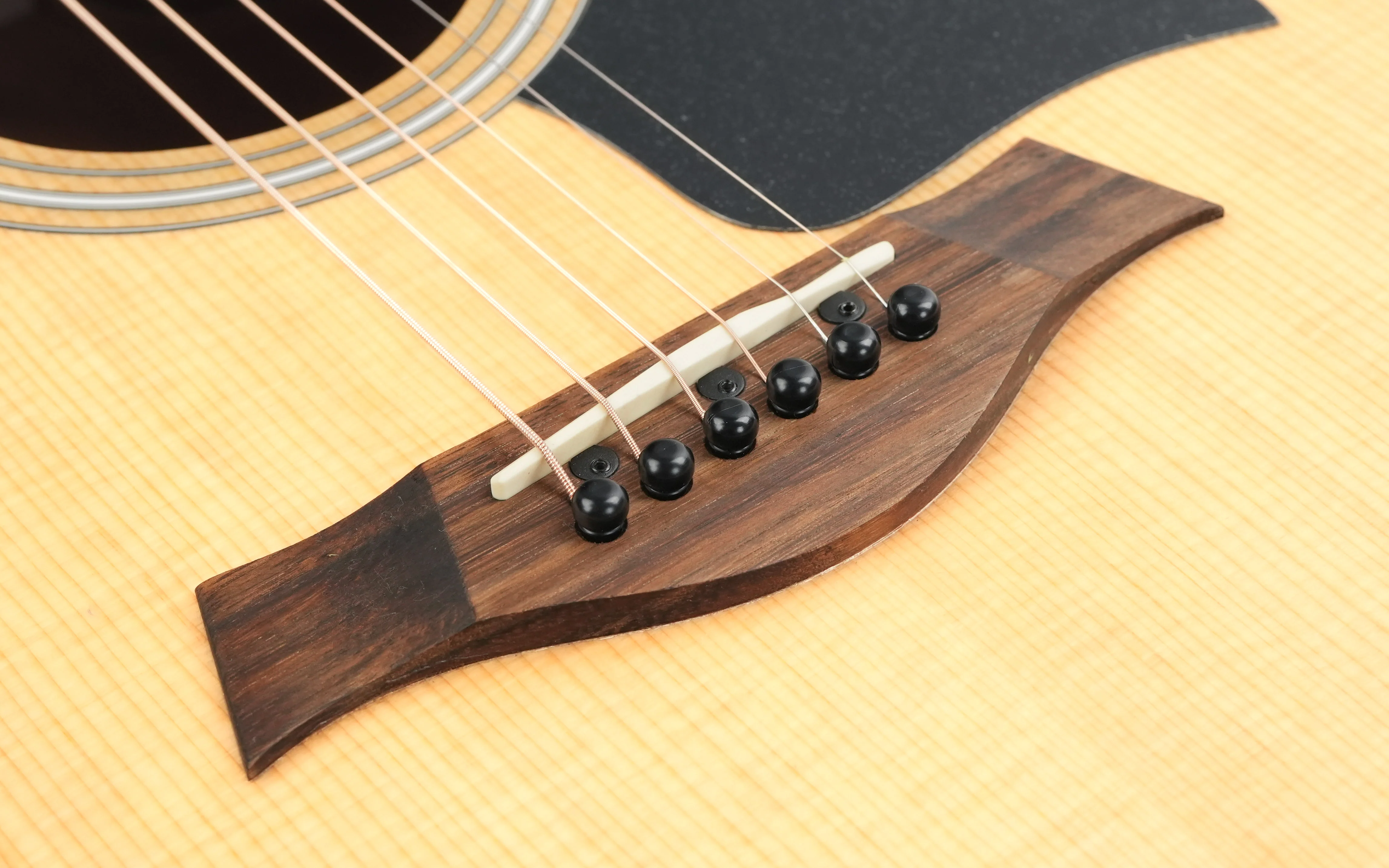 Taylor 114ce Sapele - Image 7
