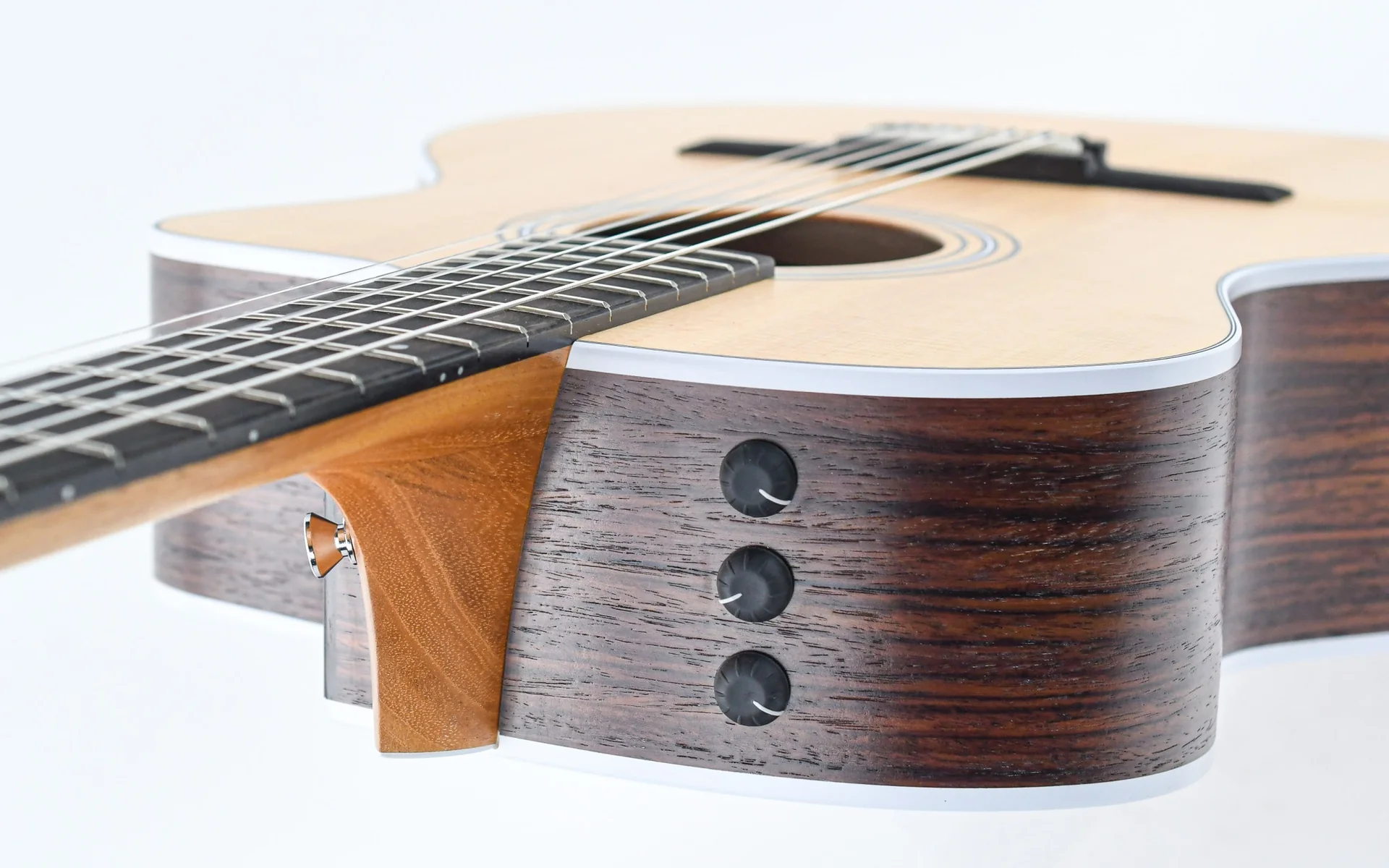 Taylor 214ce-N Nylon - Image 10