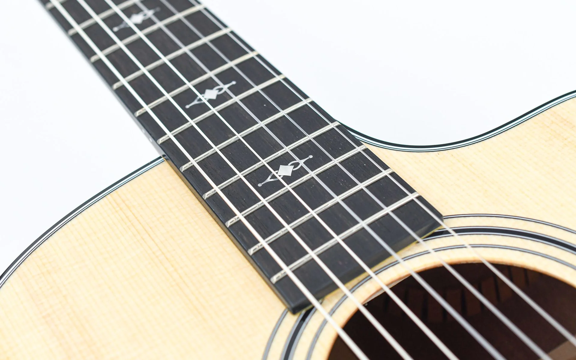 Taylor 312ce-N 12 Fret Sapele - Image 11