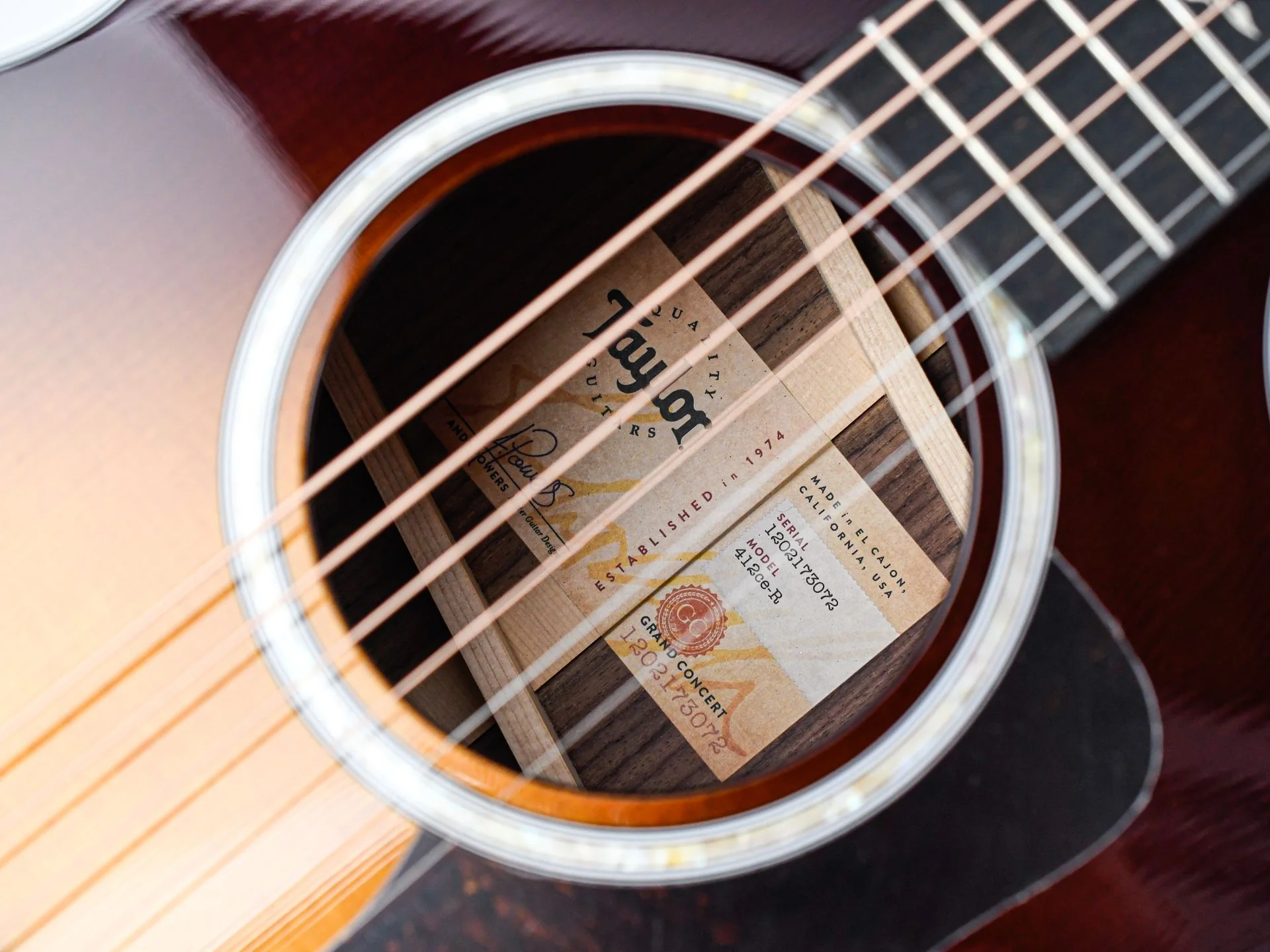 Taylor 412ce-R Tobacco Sunburst - Image 11