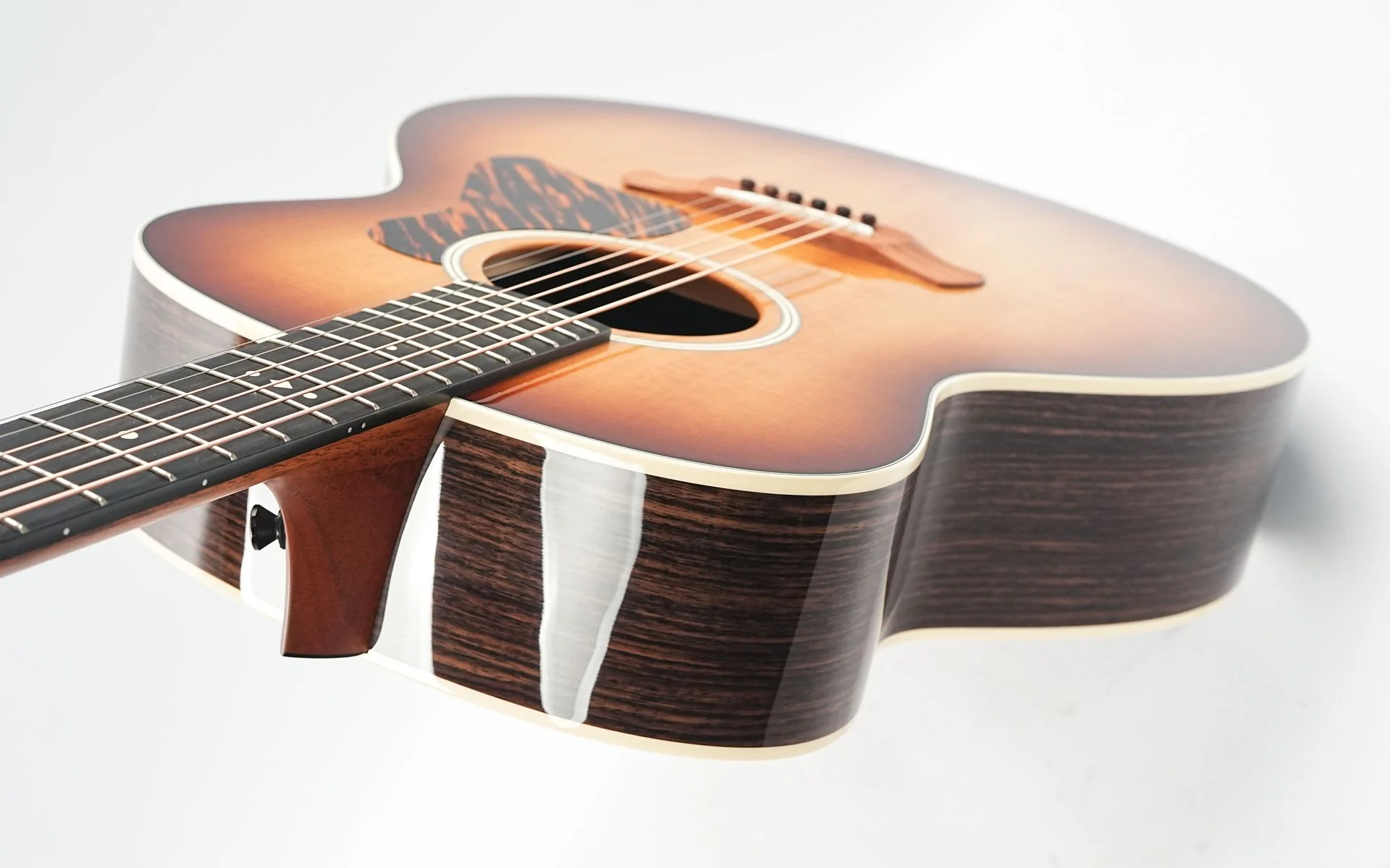 Taylor Gold Label 714e Sunburst - Image 10