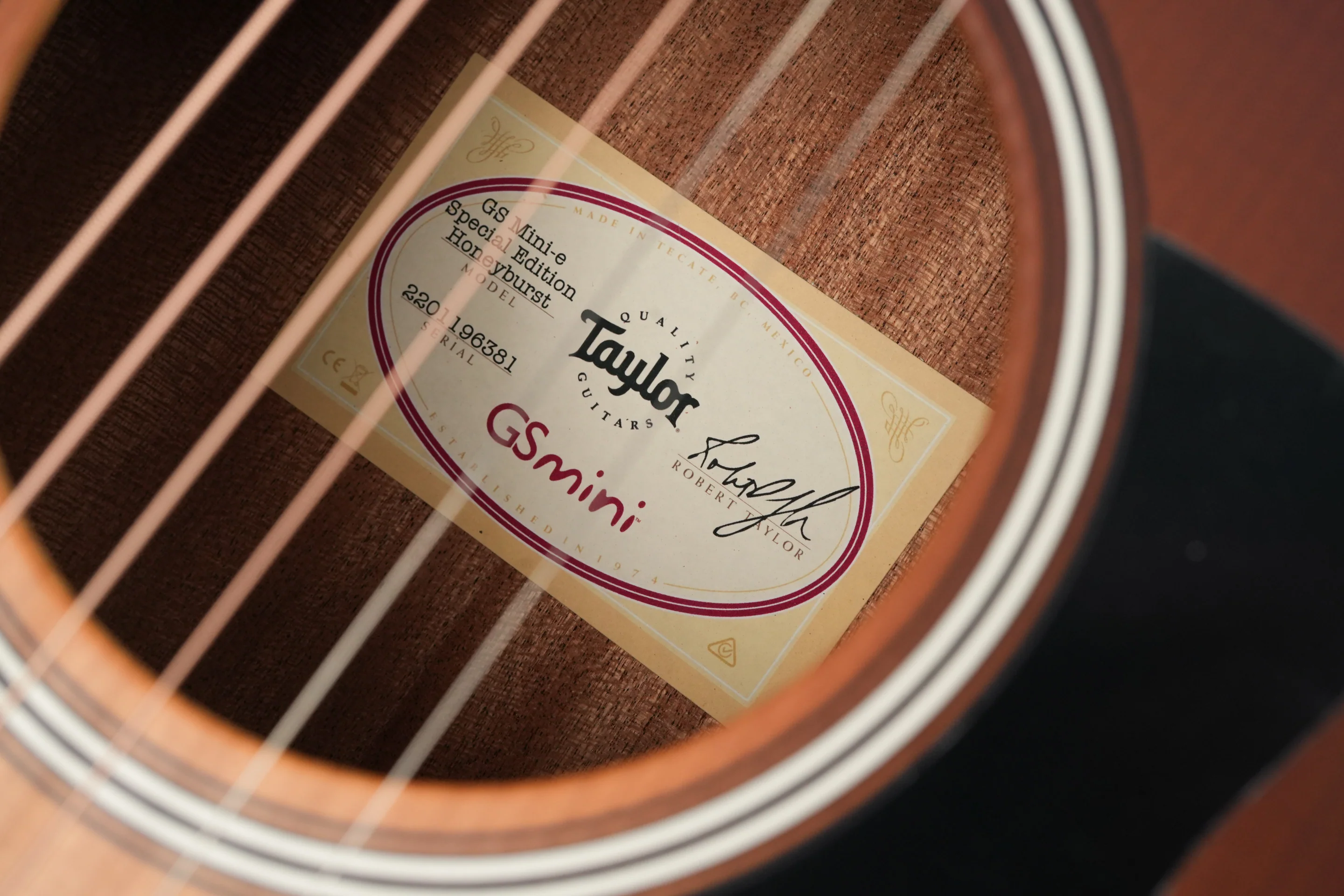 Taylor GS Mini-e Special Sapele Spruce Honey Burst - Image 11