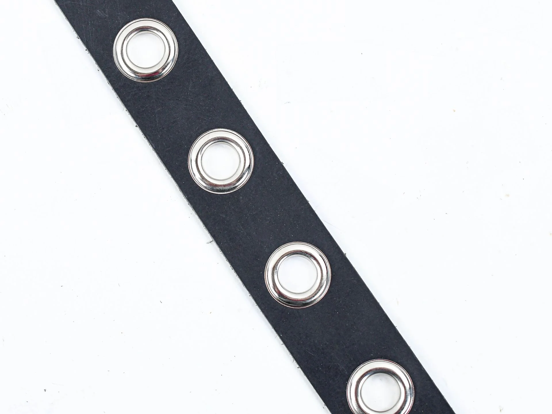 TFOA Liam's Knuckles and Leather Guitar Strap Black - Image 2