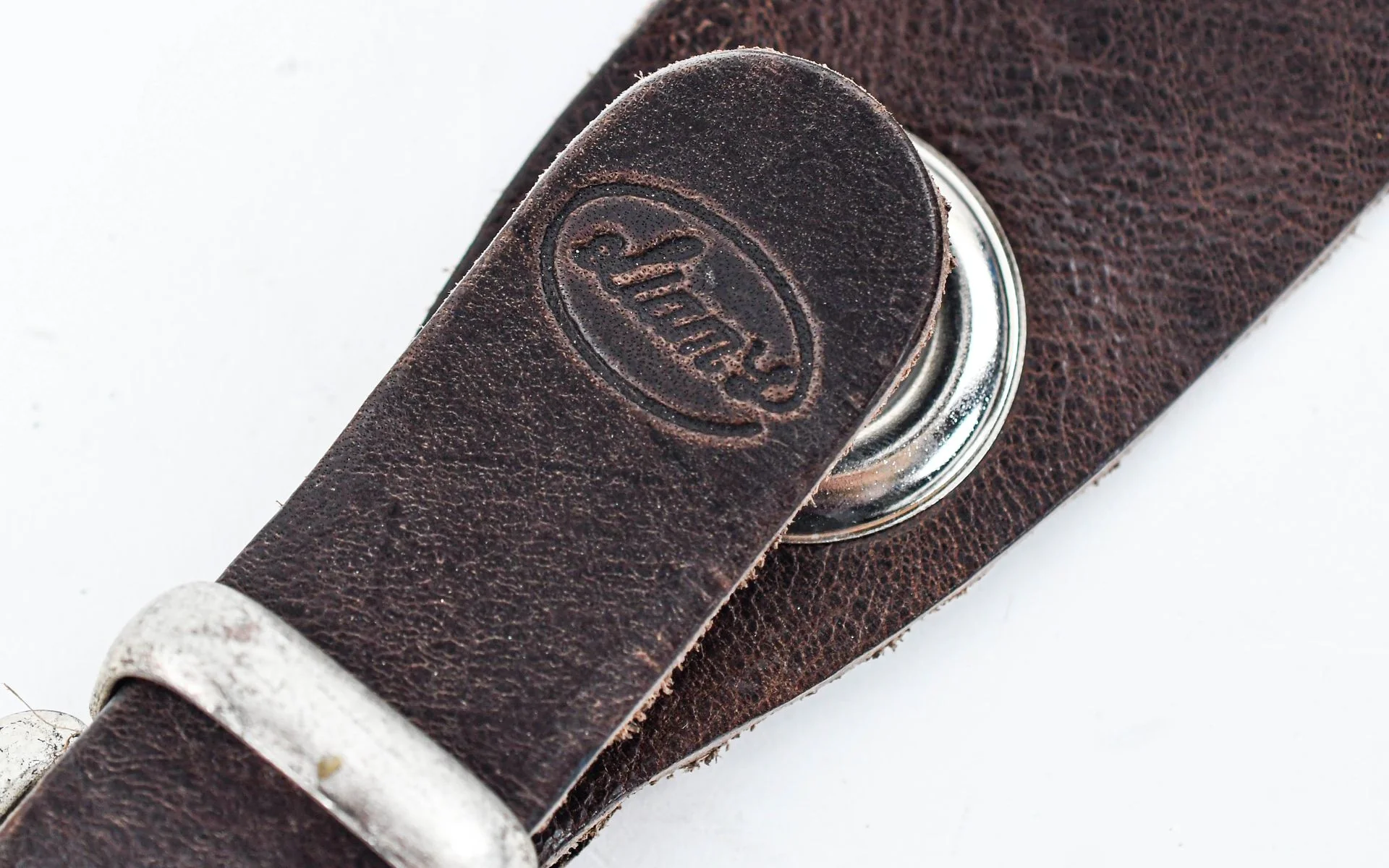 TFOA Liam's Knuckles and Leather Guitar Strap Brown - Image 3