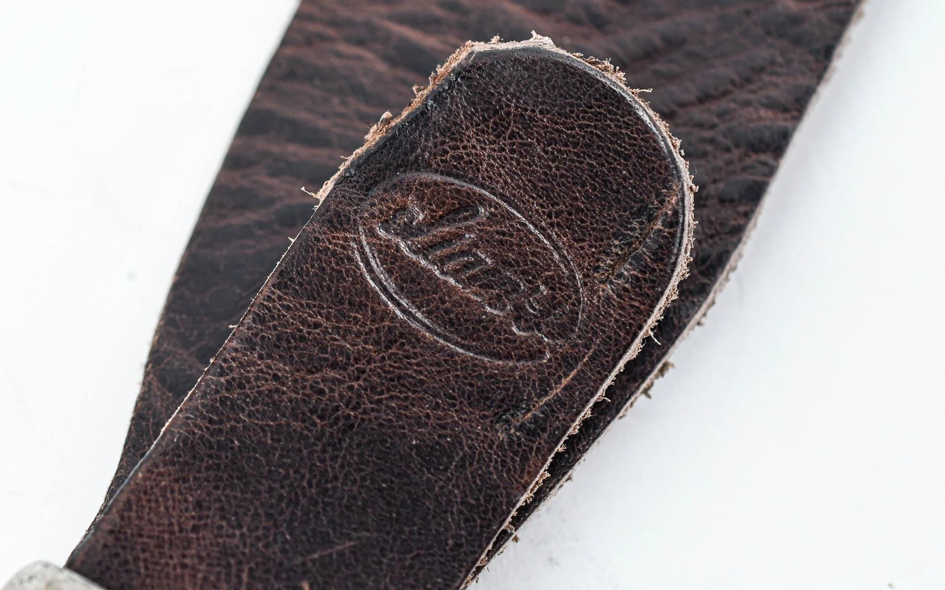 TFOA Liam's Nails and Leather Guitar Strap Brown - Image 3