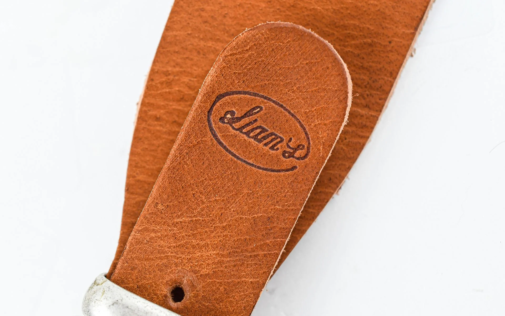TFOA Liam's Nails and Leather Guitar Strap Cognac - Image 3