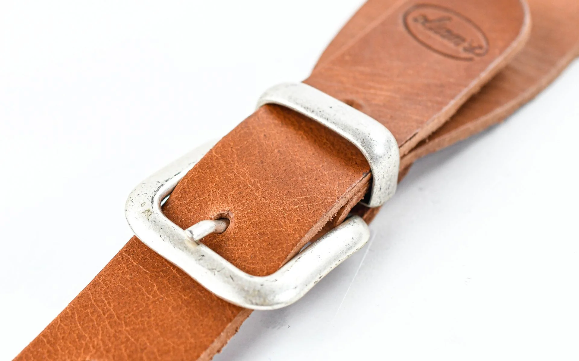 TFOA Liam's Nails and Leather Guitar Strap Cognac - Image 4